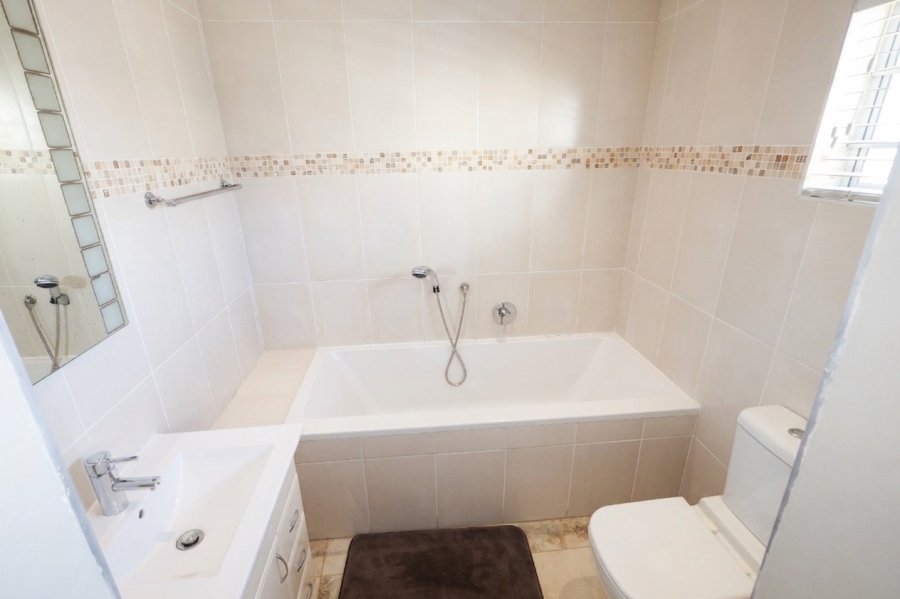 4 Bedroom Property for Sale in Haga Haga Eastern Cape